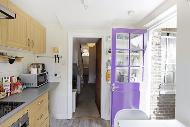 40, Liverpool Grove, London photo 5