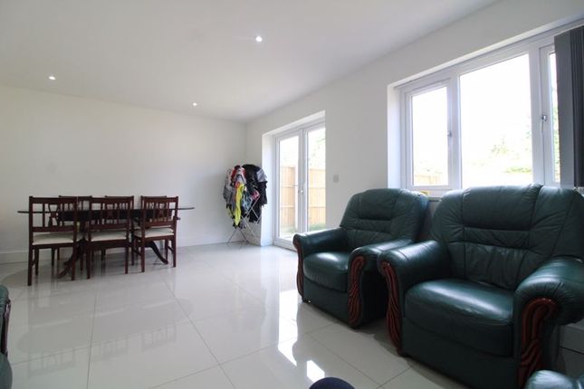 138, Wingate Road, Luton photo 3
