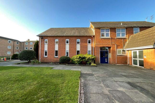 Thumbnail Flat for sale in Brentwood Court, Southport