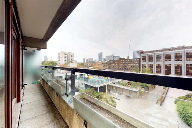 Studio for sale in Barbican, London