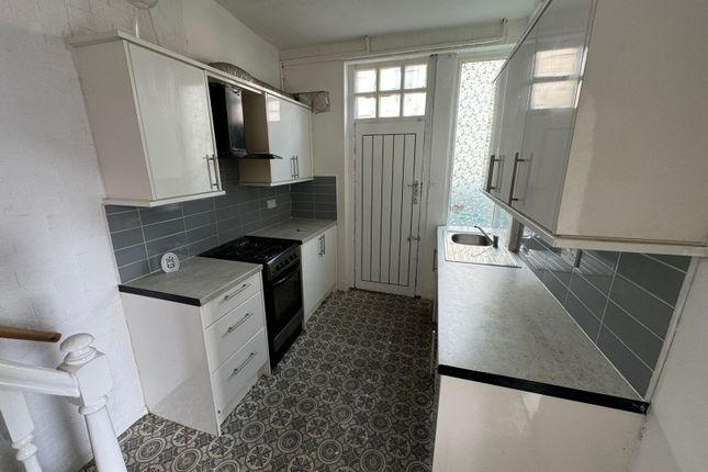 2, Sharp Street, Burnley photo 4