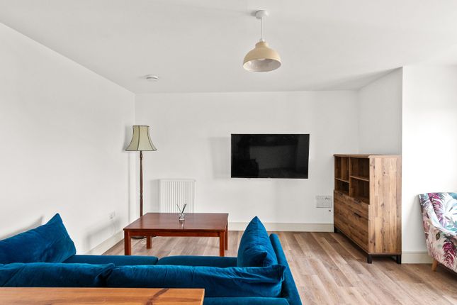 30, Cedar Court, Auchterarder photo 2