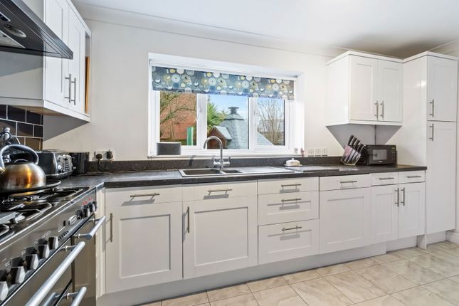 1, Maple Close, Bromyard photo 3