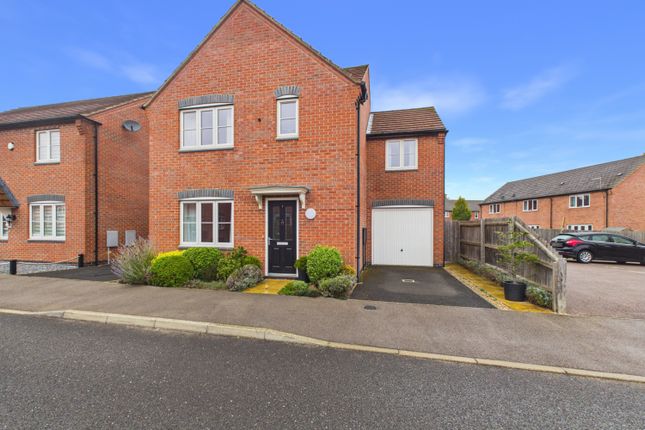 4-bed detached on PRINCE GEORGE AVENUE, OAKHAM, £400,000