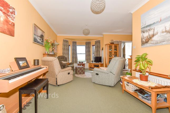 Moyle Court, Marine Parade, Hythe photo 3