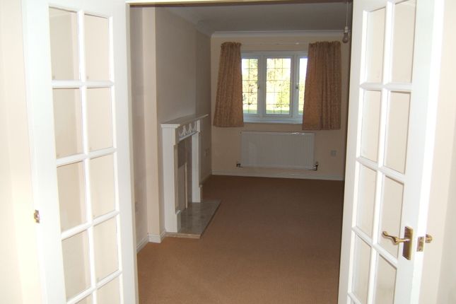 Town house to rent in 4 Lister Grove, Blythe Bridge