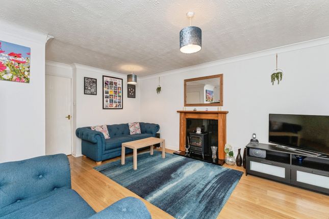 74, Forest Walk, Flintshire photo 4
