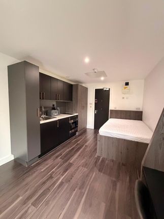 Studio flat on 102, City Road, Newcastle upon Tyne, £85,000