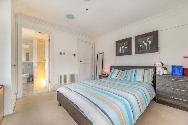 Detached house for sale in Vitali Close, London