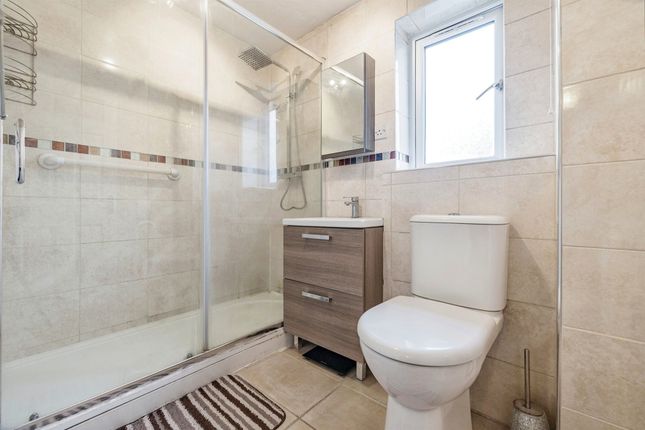 Flat for sale in Explorer Drive, Watford