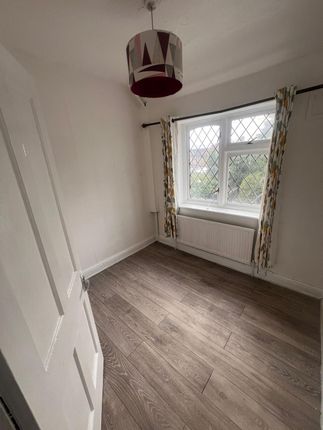40, Aylmer Road, Dagenham photo 4