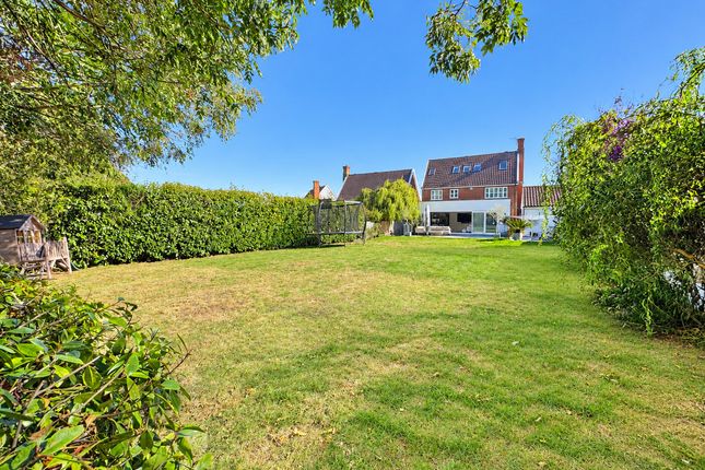 43, Ashingdon Heights, Ashingdon photo 2