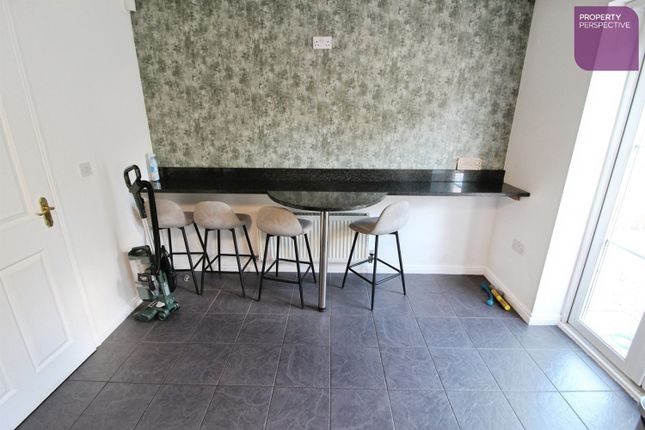 Farringdon Close, Hemsworth, Pontefract photo 4
