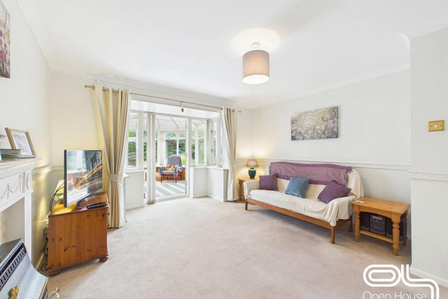11, Gunnell Close, Stafford photo 3