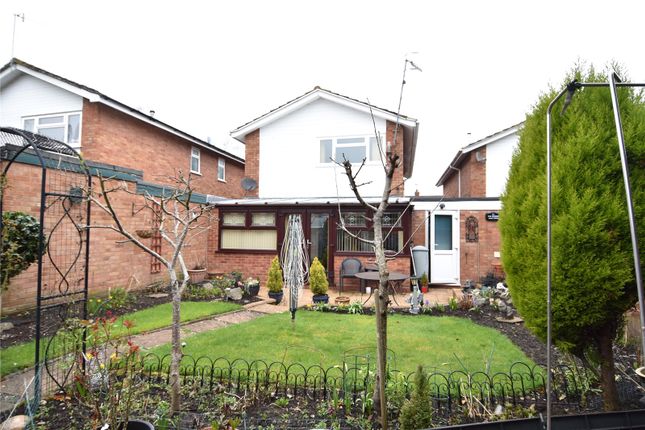 Link-detached house for sale in Fabricius Avenue, Droitwich, Worcestershire