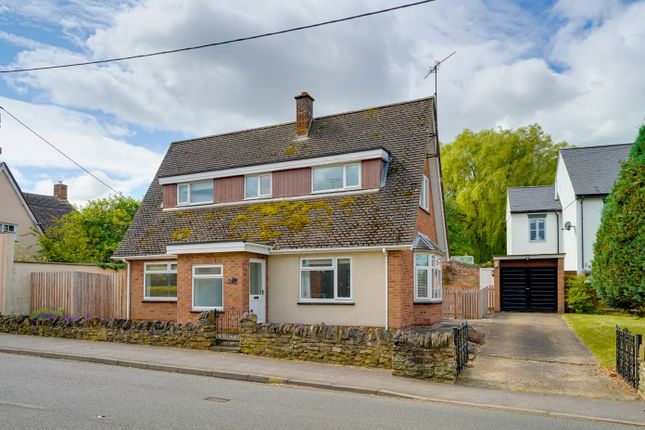 Detached house to rent in High Street, Catworth, Huntingdon