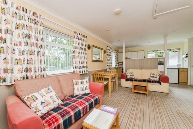 39, Fernhill Heights, Fernhill, Bridport photo 4