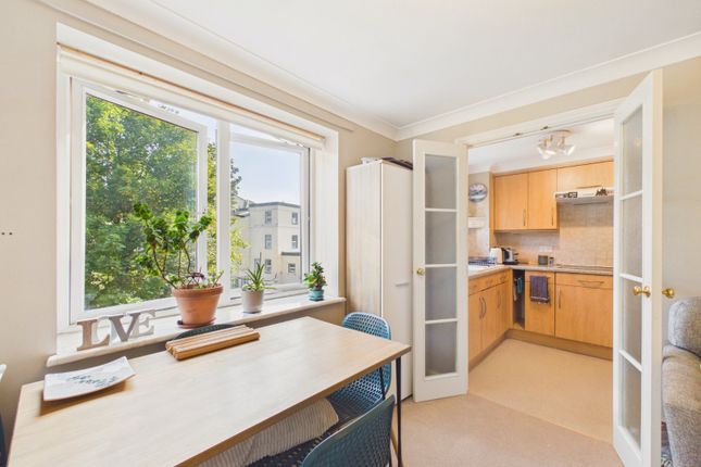 Flat 32 Garden House Court, 142, Sandgate Road, Kent photo 4