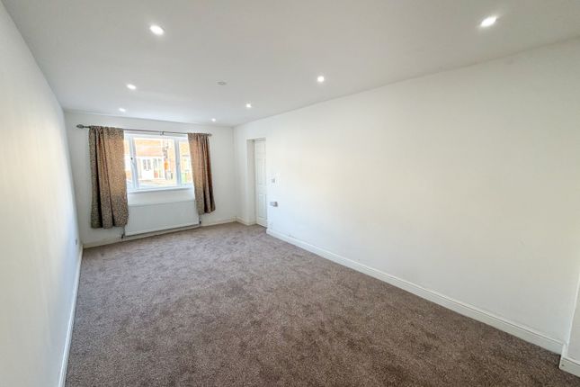 Swithland Avenue, Leicestershire photo 4