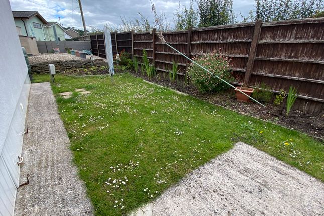 4, Elm Close, Banwell photo 2
