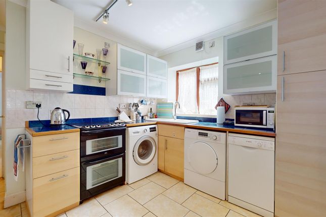 Flat 5, Arcade Terrace, Swanage photo 2