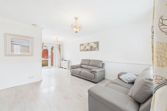 27 Mournian Way, Hamilton photo 2