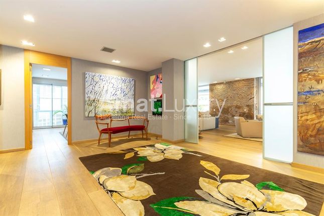 Apartment for sale in Cl Johann Sebastian Bach, Barcelona, Spain