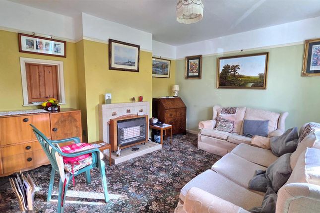 7, Headington Close, Gorleston photo 2