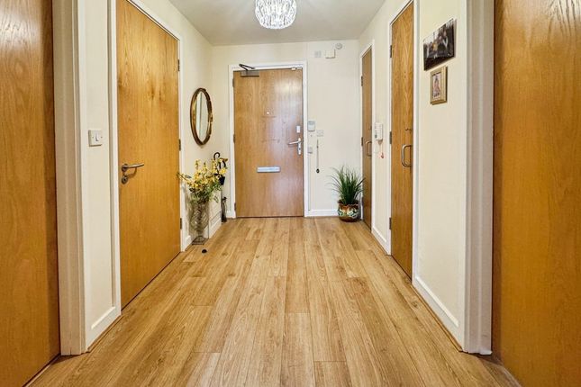 25, Manor Gardens, Harwood photo 5