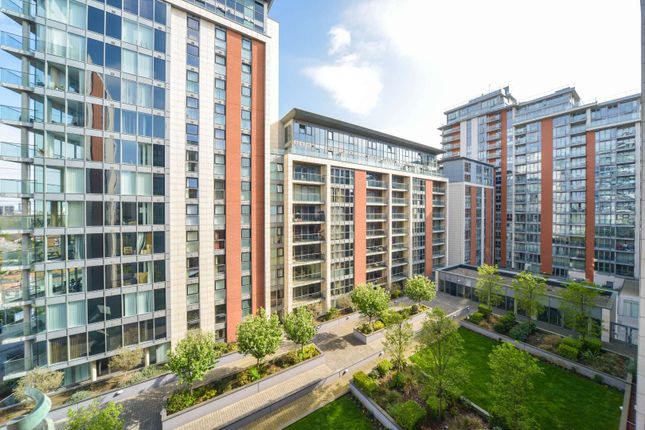 Flat for sale in Adriatic Apartments, Royal Dock, London