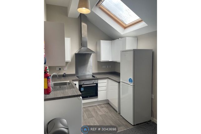 Flat B  West Bell Street Dundee Dd Ex, Dundee photo 5