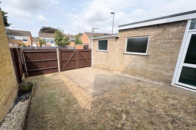 33, Northcourt, Bedfordshire photo 4