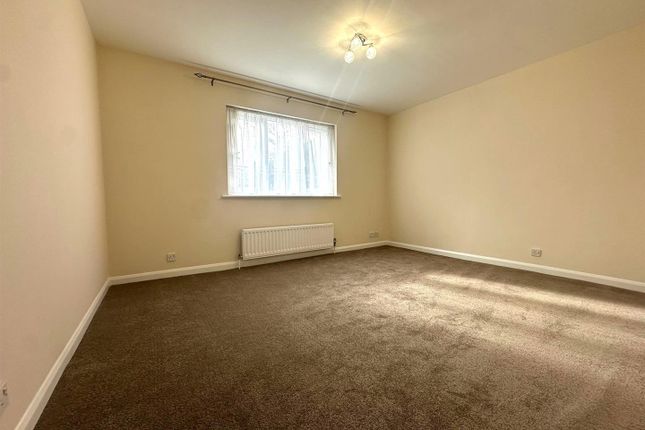 Essex Road, Watford photo 5