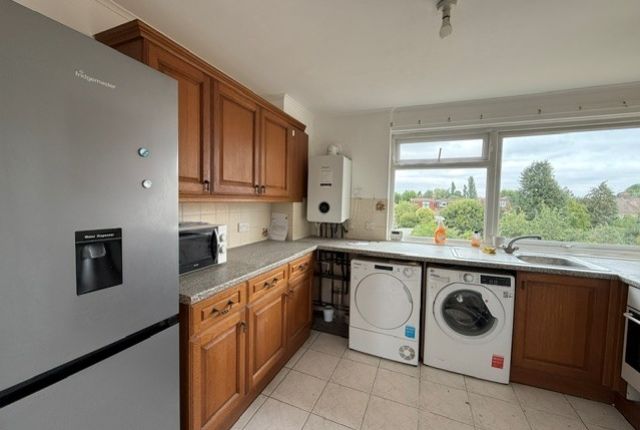 6 Lindiswara Court, Watford Road, Rickmansworth photo 4