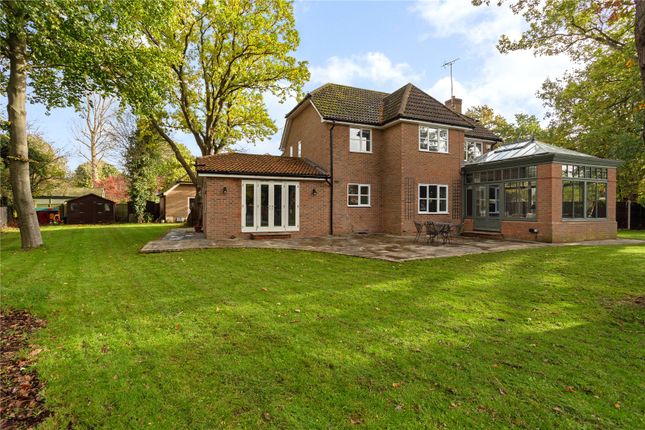Thumbnail Detached house for sale in Broome Close, Yateley, Hampshire