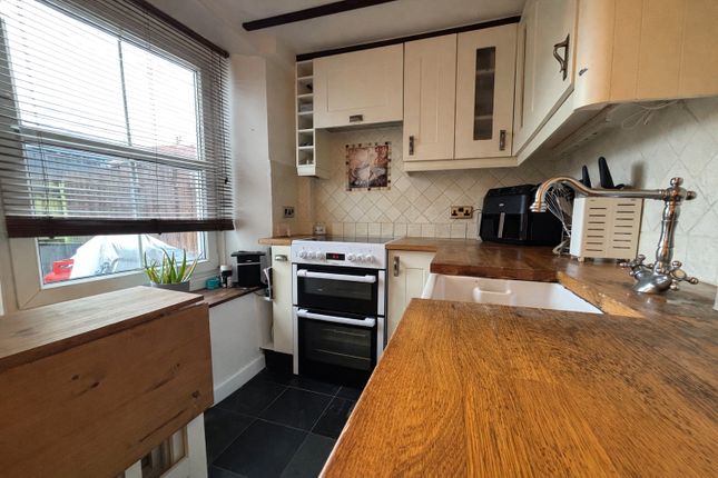 7 Victoria Cottage, Holsworthy Devon, Devon photo 5