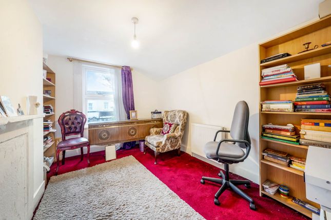 Property for sale in Sedgwick Road, Leyton