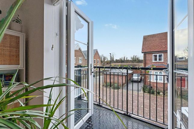 9, Fishtail Road, Burgess Hill photo 3