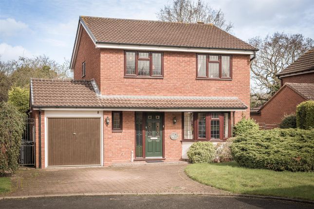 Thumbnail Property for sale in Chatsworth Close, Sutton Coldfield
