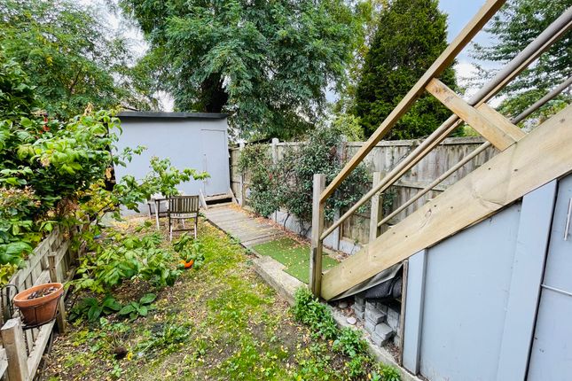 347, Grove Green Road, London photo 4
