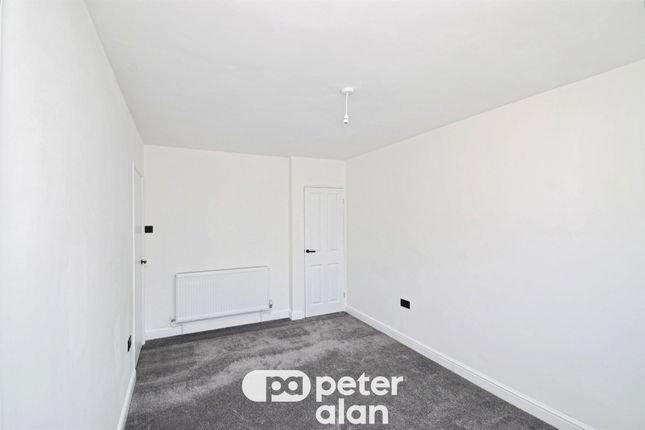 22, Pensalem Road, Swansea photo 4