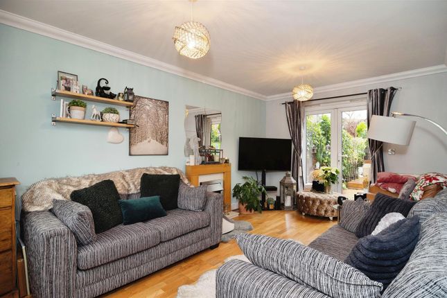 End terrace house for sale in Weymouth Drive, Chafford Hundred, Grays