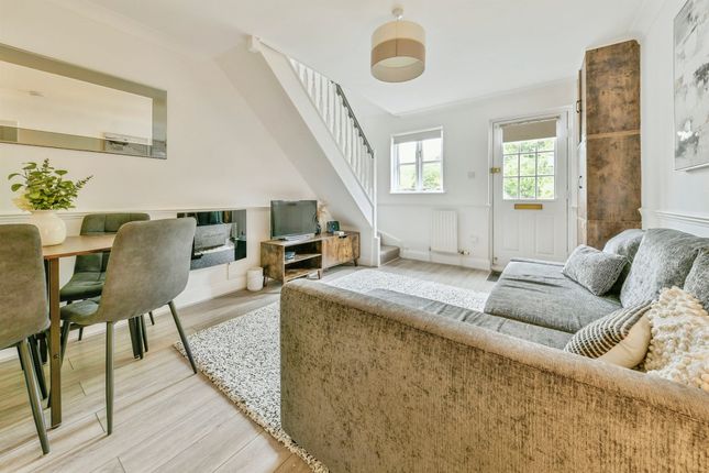 2, Waterlow Mews, Hitchin photo 3