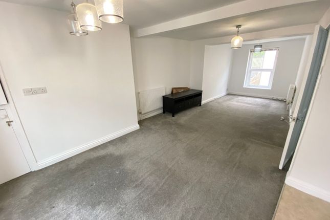 61a Bolton Street, Brixham photo 2