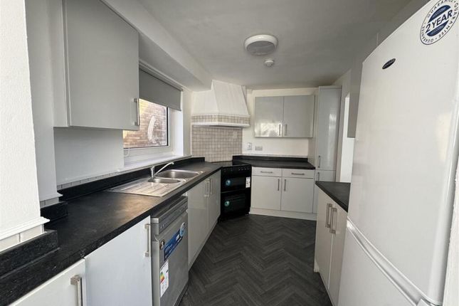 2, Altrincham photo 3