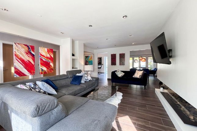 65 Drywood Avenue, Manchester photo 3