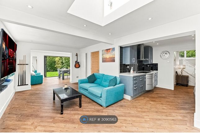 5 Bedroom Detached