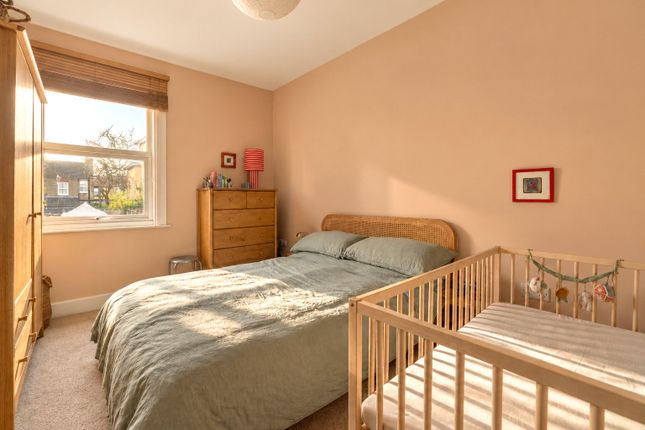Markhouse Road, London photo 4