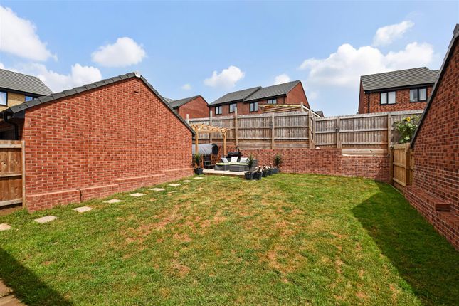16, Elizabeth Road, Cullompton photo 4