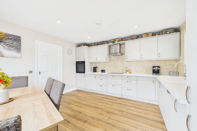 19 St. Andrews Close, Holsworthy photo 3